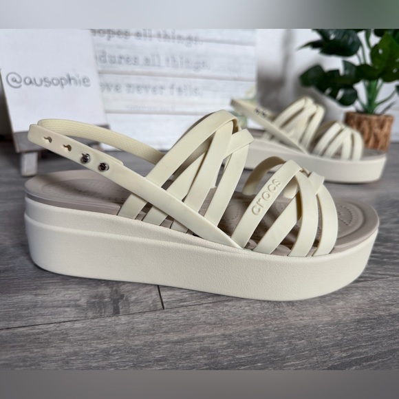 CROCS Shoes - CROCS Lite Ride Brooklyn Foam Platform Wedge Strappy Sandal in Bone. Size 7 NWOT